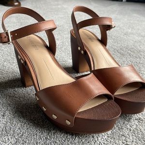 Gianni Bini wood block heels